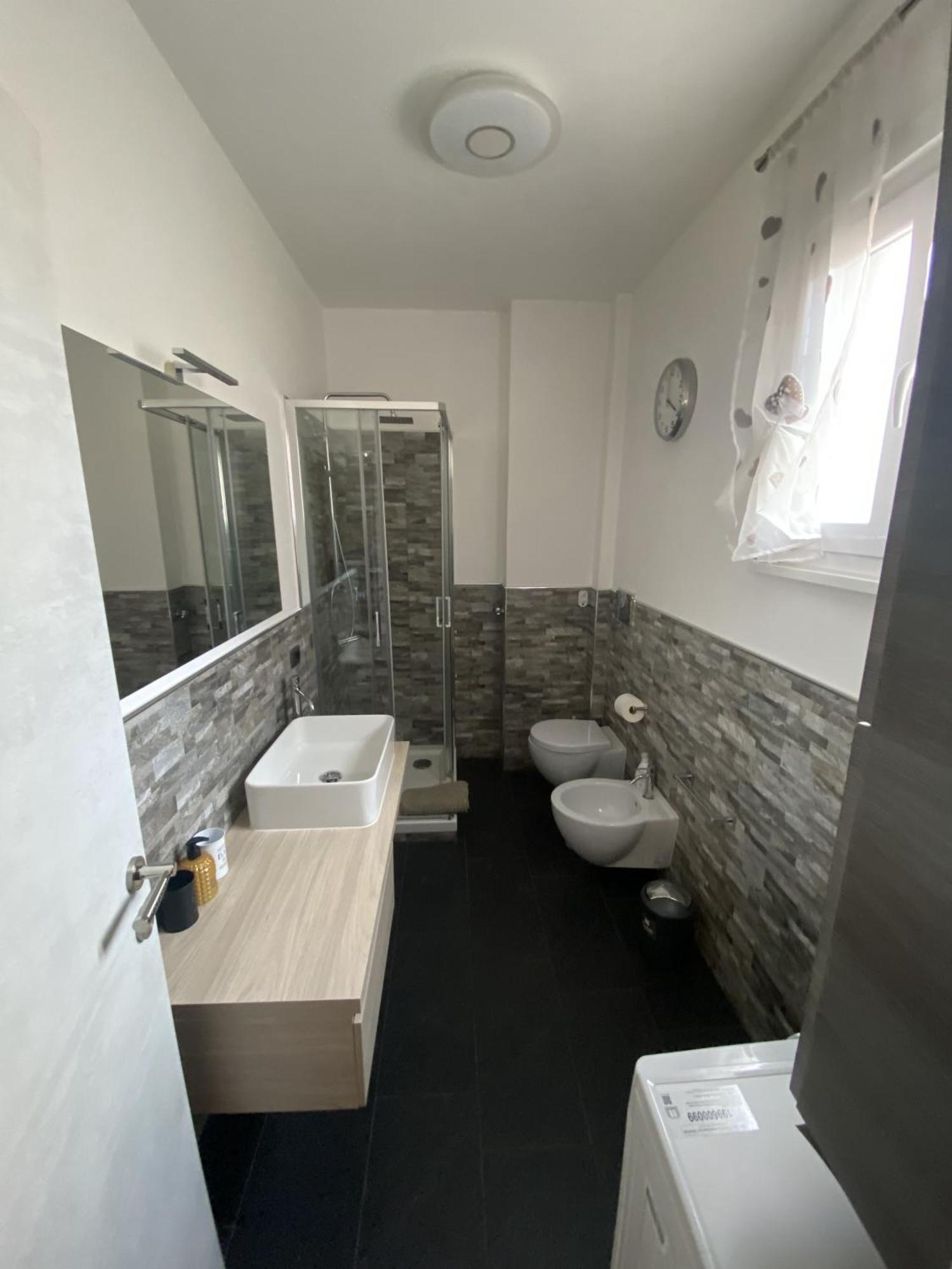 Apartment 31 Rom
