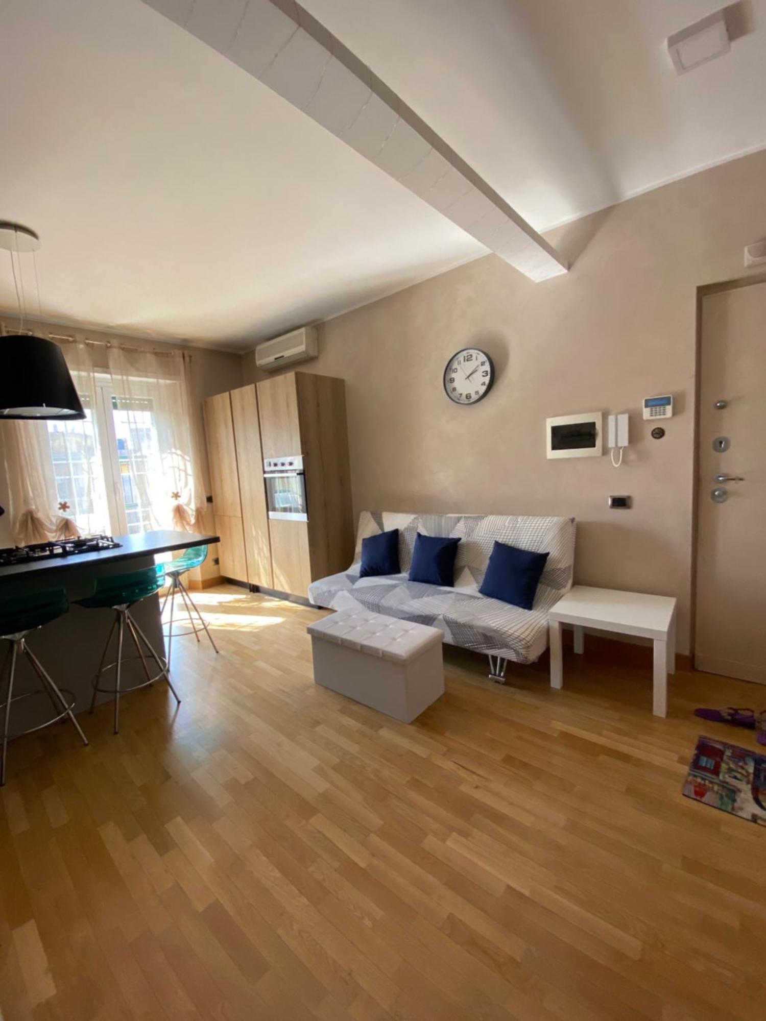 Apartment 31 Rom